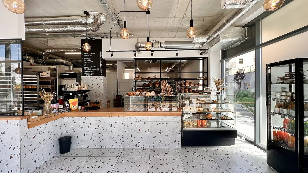 Greenhalgh's – bakery in Chorley town centre